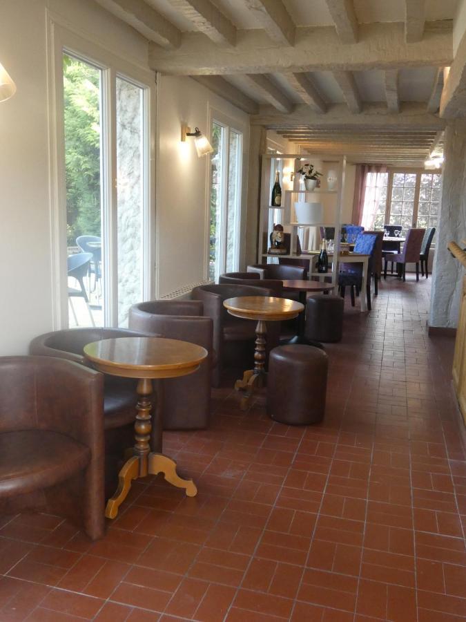 Logis Hotel Restaurant Auberge Saint Martin Surville  Eksteriør billede
