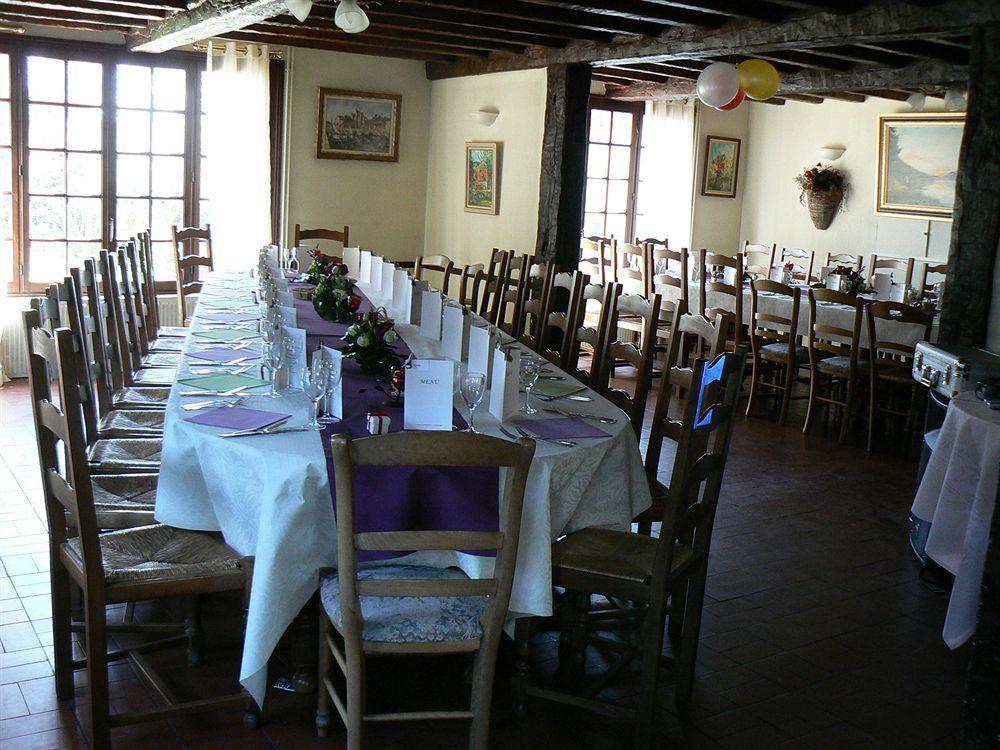 Logis Hotel Restaurant Auberge Saint Martin Surville  Eksteriør billede